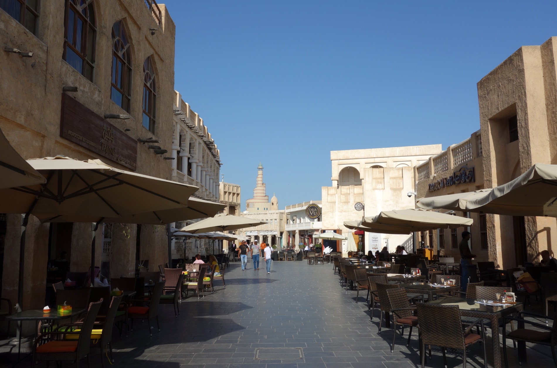 العمارة التقليدية في سوق واقف